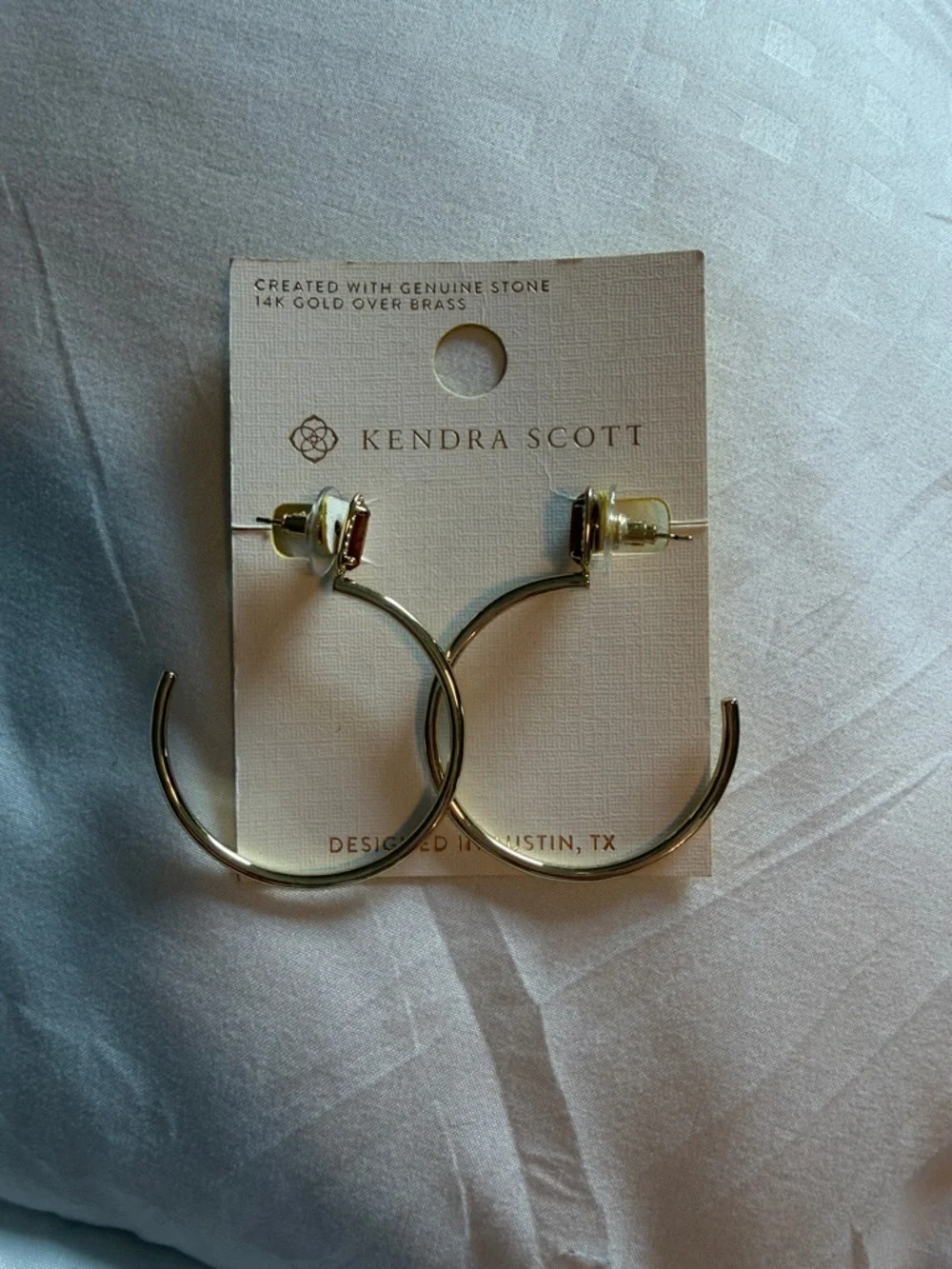 NWT Kendra Scott Open Gold-Tone Hoop Earrings - Picture 1 of 4
